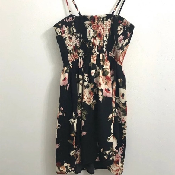 Floral Spring Dress - Picture 2 of 3